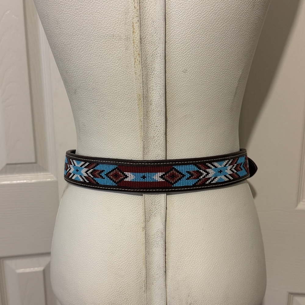 TWISTED X BEADED BLUE & RED FASHION WESTERN LEATHER BELT - Picture 9 of 9